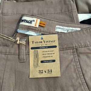 New khaki men’s pant